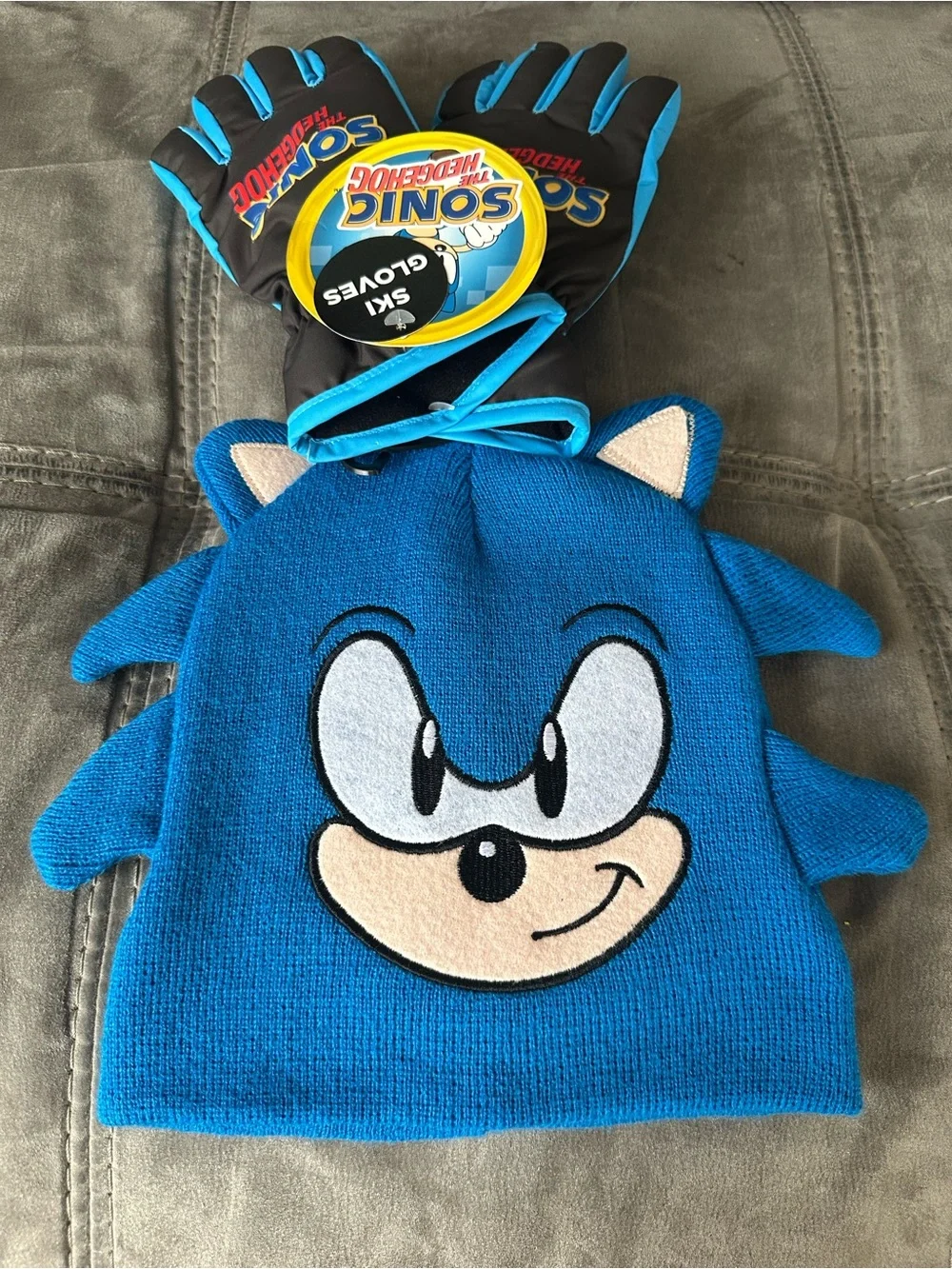 Sonic The Hedgehog Kids Blue Beanie & Ski Gloves Winter Set